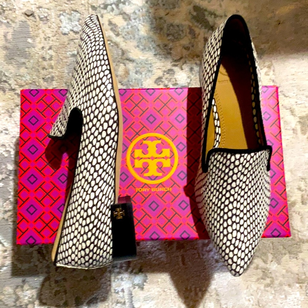 Tory Burch Pascal Smoking Shoes